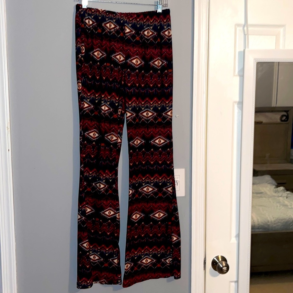 Woman’s Charlotte Russe Patterned Pants Size L